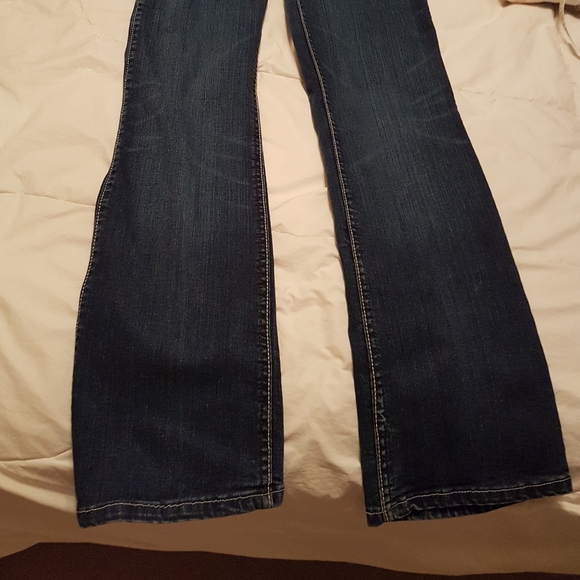 3/$60 Sz29/31 Wrangler Q-Baby Flaired Jeans - Picture 3 of 6